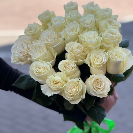 Букет из белых роз - купить с доставкой в Новокузнецке